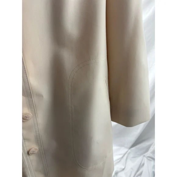 Women's London Fog Beige Trench Coat Size 12 - Picture 4 of 11